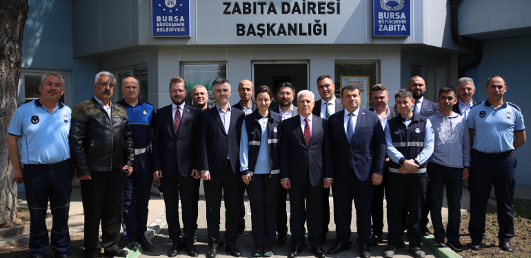 Bozbey’den Büyükşehir çalışanlarına bayram ziyareti