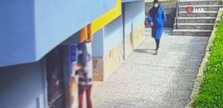 Gelin-kaynana el ele verdi,  hırsızlık yaptı