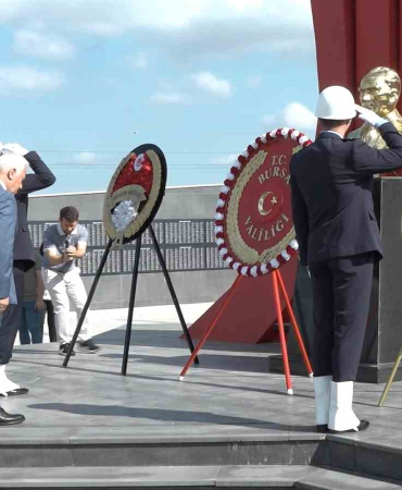 BURSA'DA GAZİLER GÜNÜNDE ŞEHİTLER UNUTULMADI