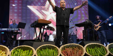 BURSA'DA PAMELA VE ÜMİT BESEN RÜZGARI 10’NCU ULUSLARARASI ALTIN BİBER FESTİVALİ ÜMİT BESEN VE PAMELA KONSERİ İLE SONA ERDİ