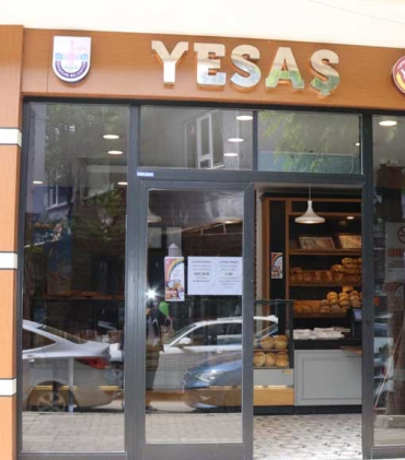 h1917b1-1743766555-770-x750