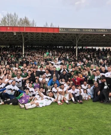 Inegol kafkas spor kulubu sampiyon olarak tff 2 lige yukseldi twrm