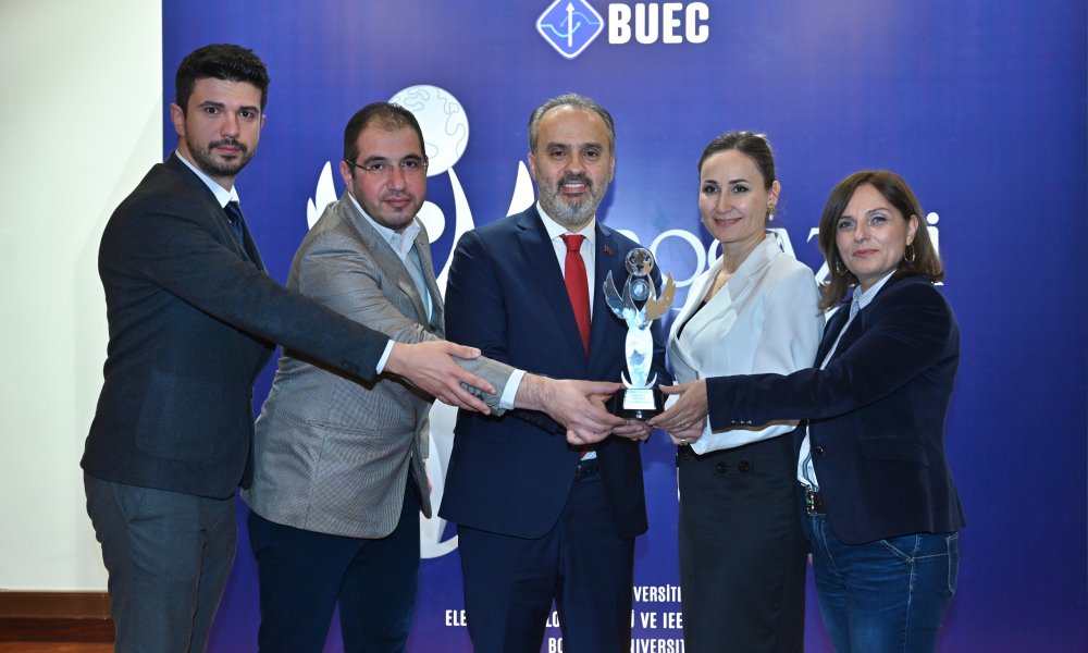 1000x600-6hqj-yilin-cevreci-yerel-yonetimi-odulu-bursaya-geldi